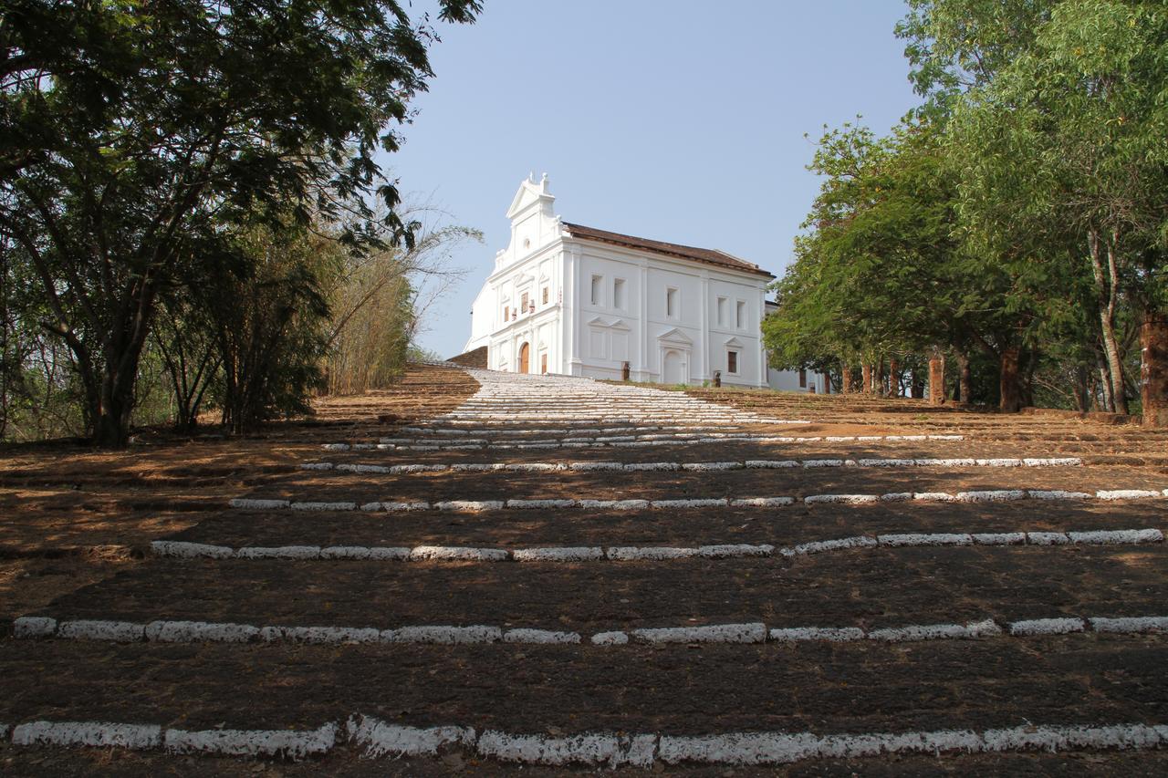 Hotel The Postcard Velha, Goa Goa Velha Esterno foto
